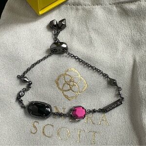 NWOT Kendra Scott Deirdre Gunmetal with Magenta/Black